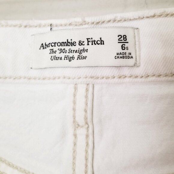 Abercrombie & Fitch Women's White Straight Leg Jeans - Picture 8 of 16